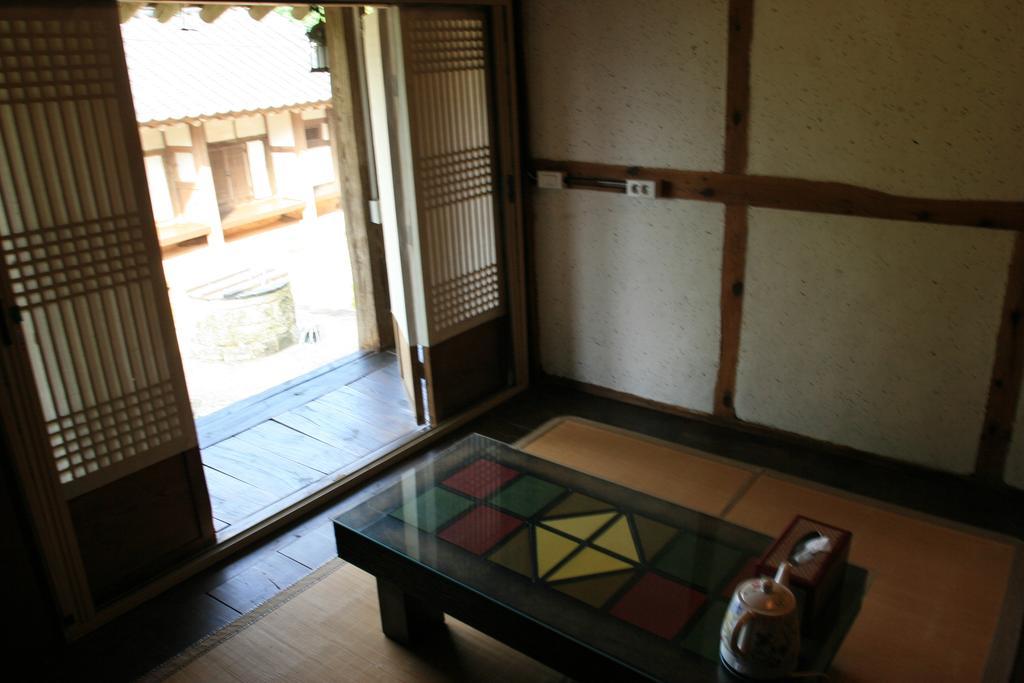 Jinrae Lee'S Traditional House Boseong エクステリア 写真
