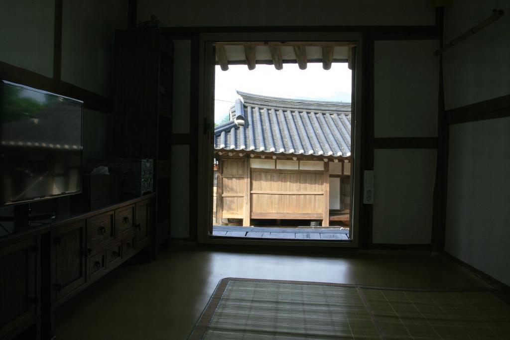 Jinrae Lee'S Traditional House Boseong エクステリア 写真