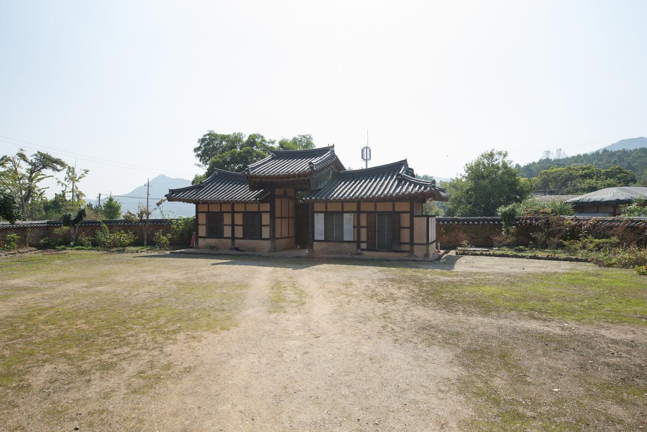 Jinrae Lee'S Traditional House Boseong エクステリア 写真