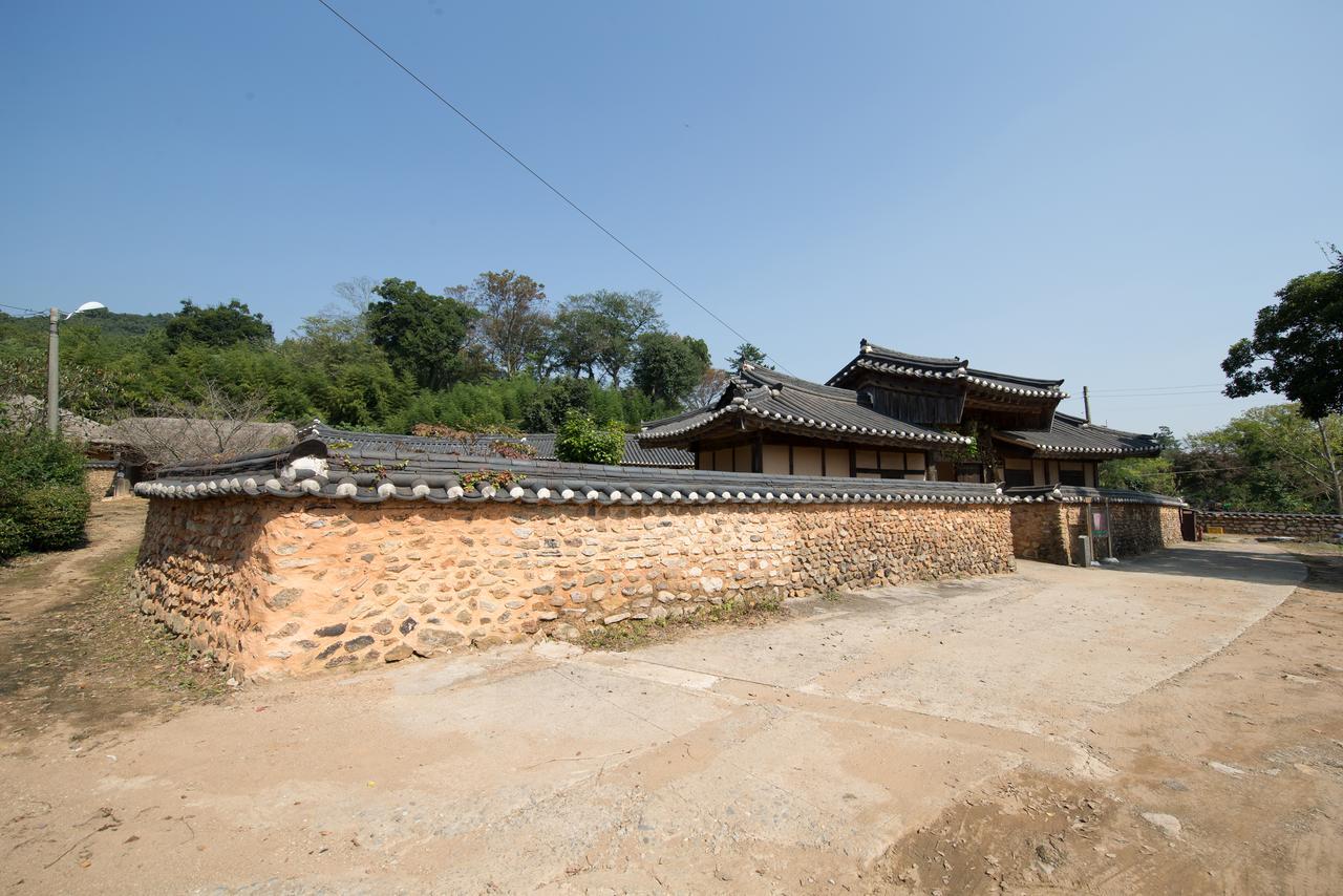 Jinrae Lee'S Traditional House Boseong エクステリア 写真