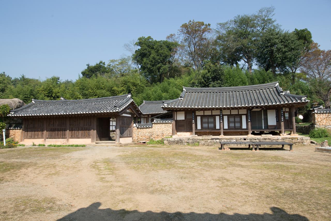 Jinrae Lee'S Traditional House Boseong エクステリア 写真
