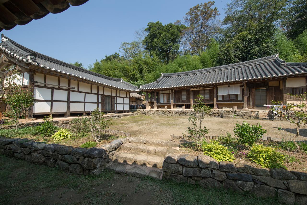Jinrae Lee'S Traditional House Boseong エクステリア 写真